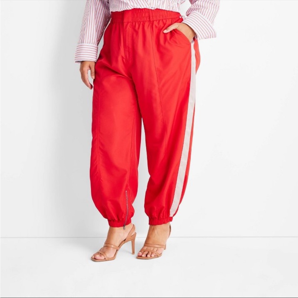 NWOT Future Collective Kahlana Barfield Brown Target High-Rise Nylon Track Pants
